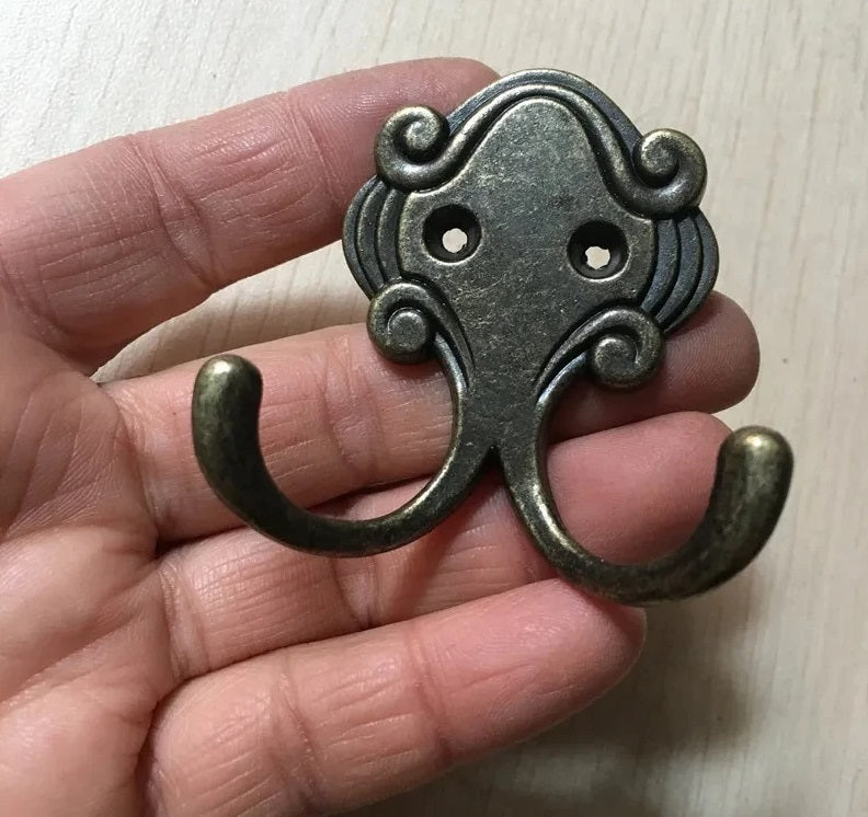 Coat Hooks Bronze Vintage  Cast Wall Mounted Cast Antique Hook Door Robe Clothes Hang