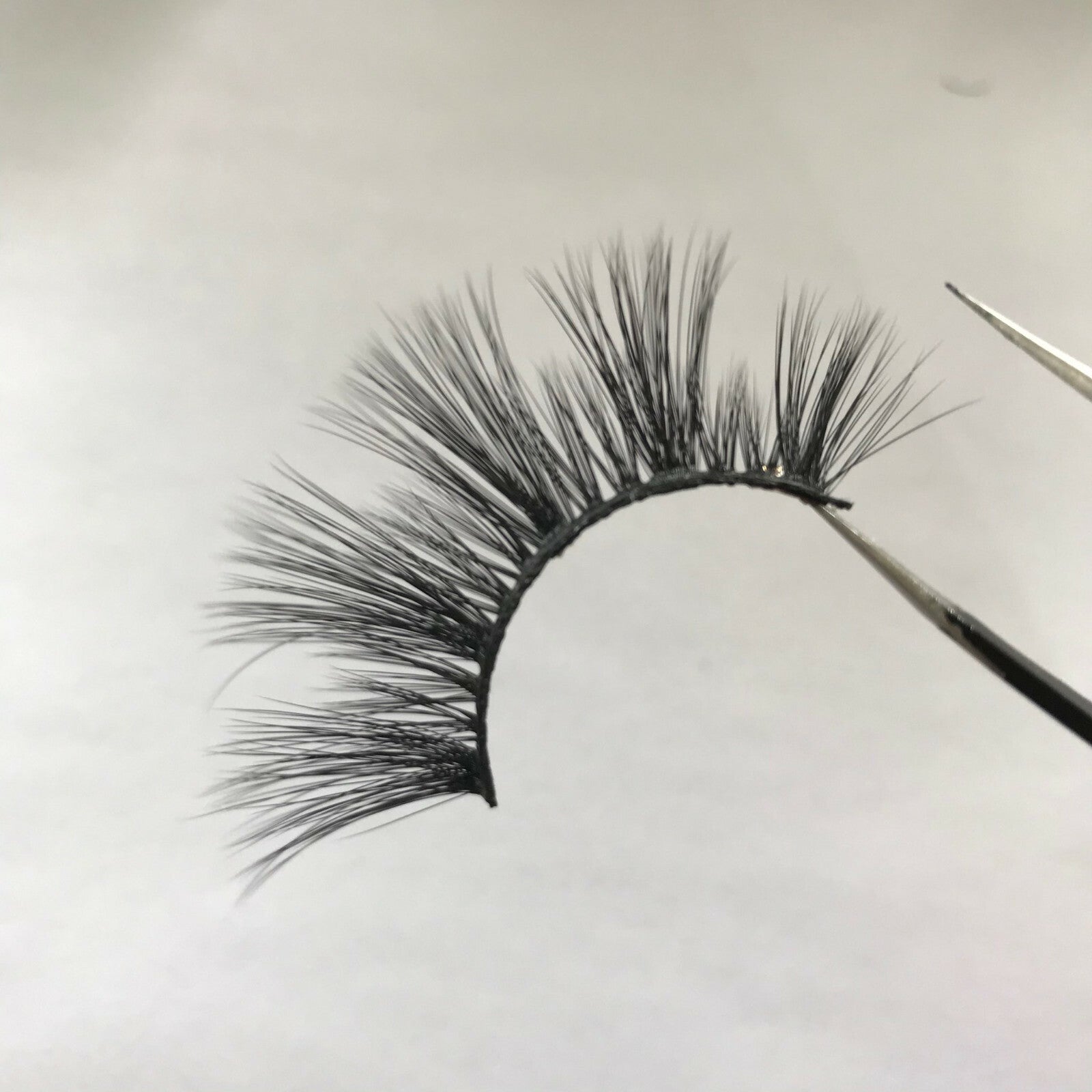 3D Silk Hair Handmade Thick Long Fluffy Cross False Eyelashes Reuse 20 Times